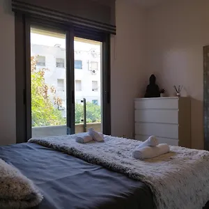 Apartamento En Urbanizacion De Lujo Con Piscina, Gimnasio Y Aparcamiento Gratis En La Zona Córdoba